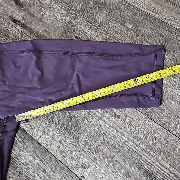 Lululemon 3/4 Casual Stretch Leggings - Picture 3 of 10